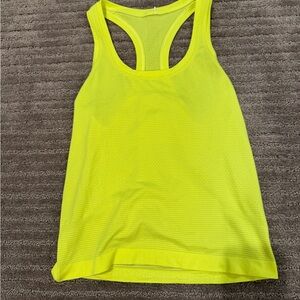 Lululemon tank top size 4